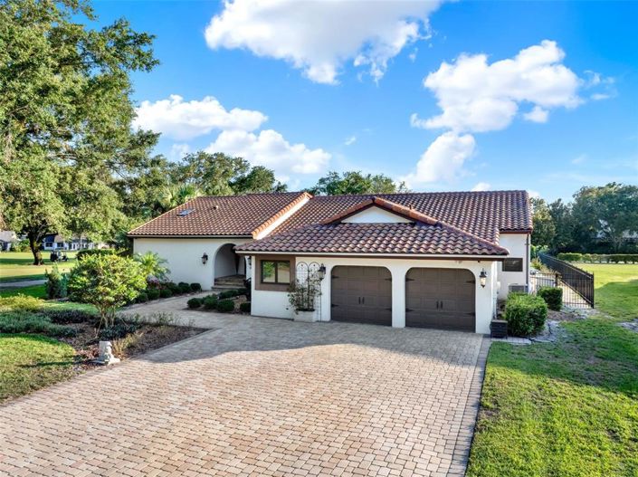 Image No.1-Propriété de 5 chambres à vendre à Orlando
