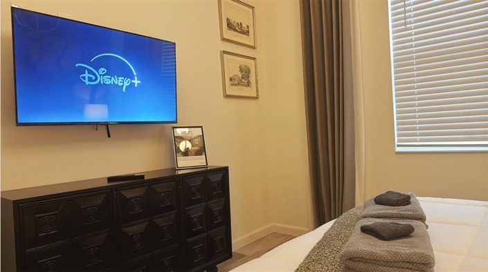 Image No.33-15 Bed Property for sale