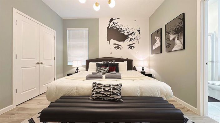 Image No.48-15 Bed Property for sale