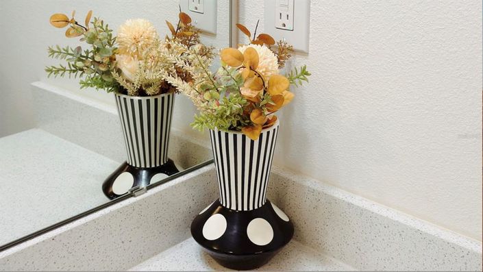 Image No.51-15 Bed Property for sale