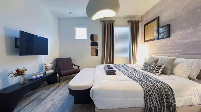 Image No.66-15 Bed Property for sale