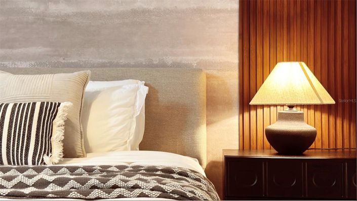 Image No.75-15 Bed Property for sale