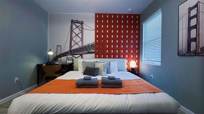 Image No.77-15 Bed Property for sale