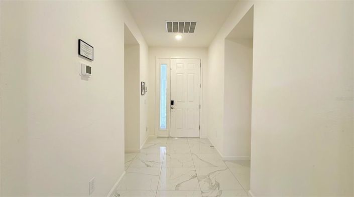 Image No.8-15 Bed Property for sale