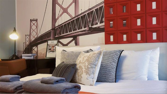 Image No.81-15 Bed Property for sale