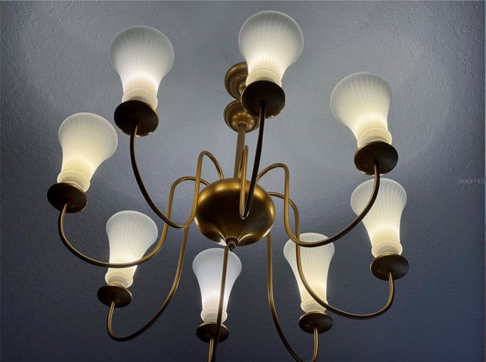 Image No.86-15 Bed Property for sale