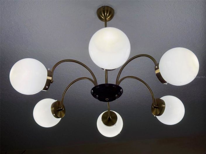 Image No.91-15 Bed Property for sale