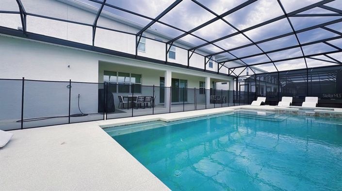 Image No.97-15 Bed Property for sale