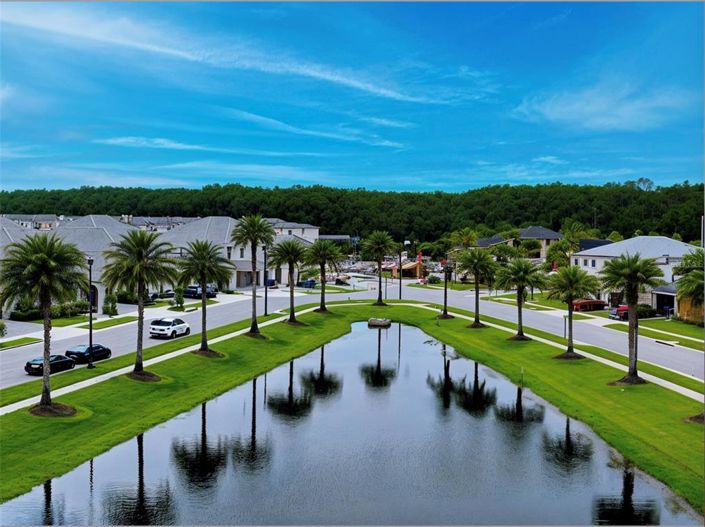 Image No.98-15 Bed Property for sale