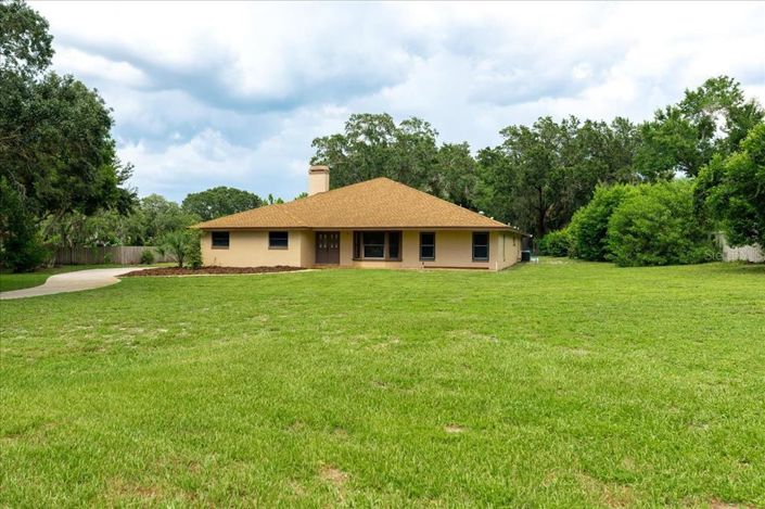 Image No.29-5 Bed Property for sale