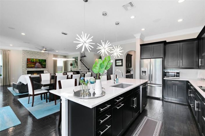 Image No.13-5 Bed Property for sale