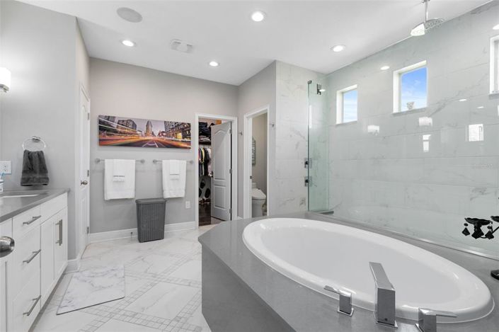 Image No.21-5 Bed Property for sale