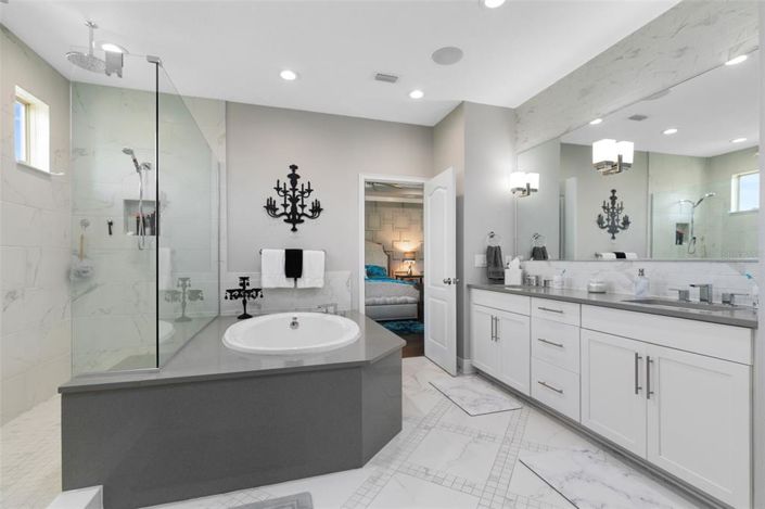 Image No.22-5 Bed Property for sale