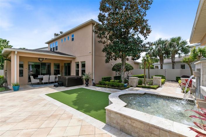 Image No.35-5 Bed Property for sale