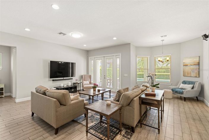 Image No.13-4 Bed Property for sale