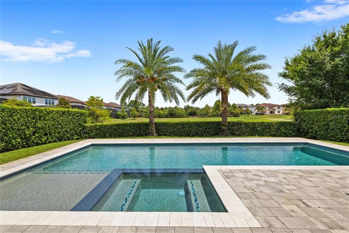 Image No.2-4 Bed Property for sale