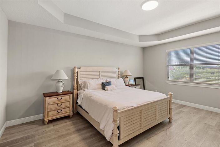 Image No.28-4 Bed Property for sale