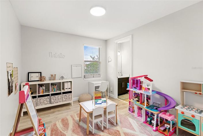 Image No.35-4 Bed Property for sale