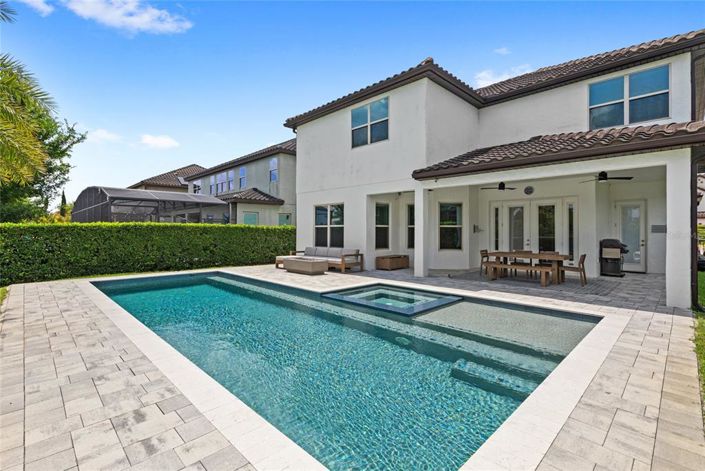 Image No.37-4 Bed Property for sale