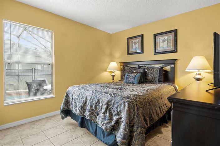 Image No.25-5 Bed Property for sale