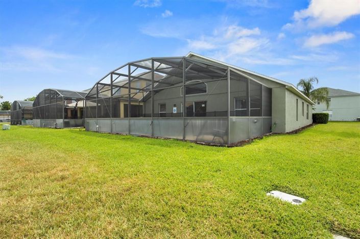 Image No.30-5 Bed Property for sale