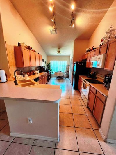 Image No.2-Propriété de 3 chambres à vendre à Kissimmee