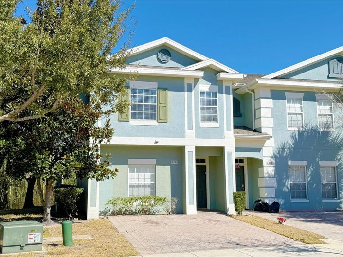 Image No.1-5 Bed Townhouse for sale