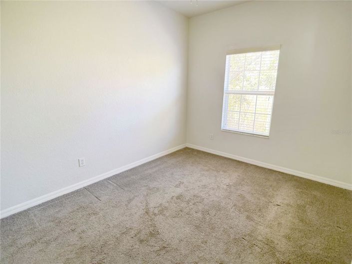 Image No.15-5 Bed Townhouse for sale