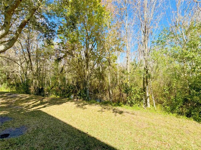 Image No.18-5 Bed Townhouse for sale