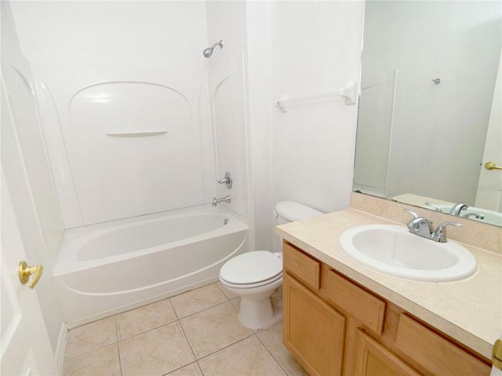 Image No.7-5 Bed Townhouse for sale