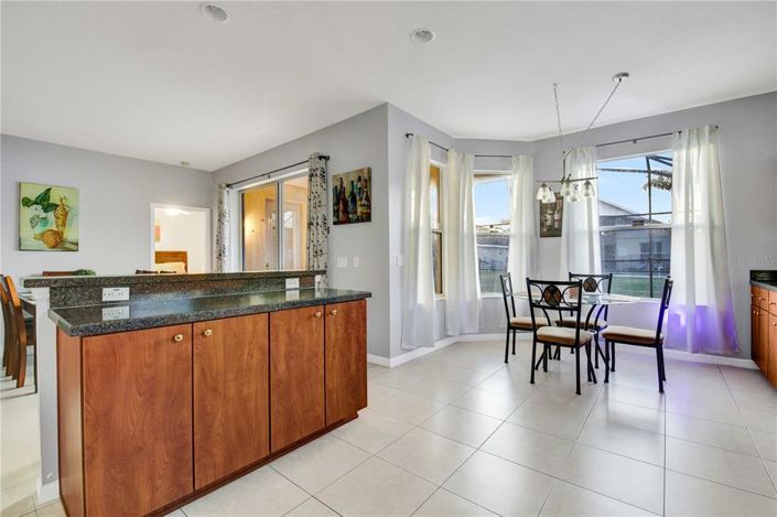 Image No.12-Propriété de 4 chambres à vendre à Kissimmee