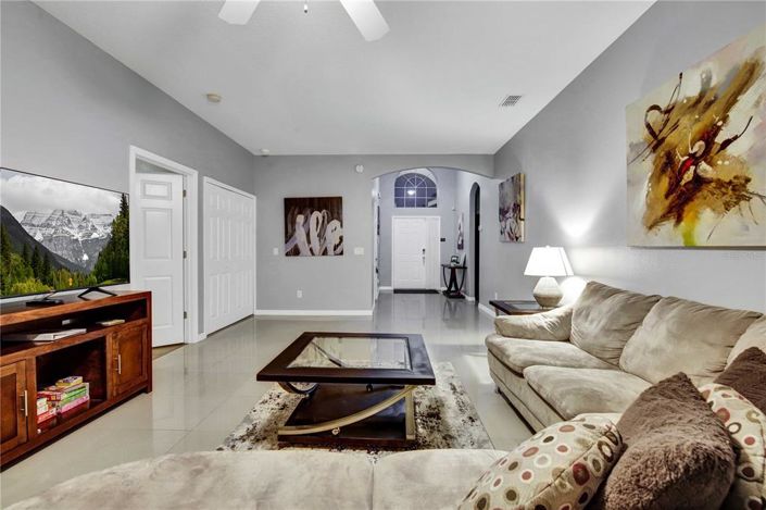 Image No.7-Propriété de 4 chambres à vendre à Kissimmee