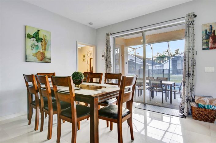 Image No.8-Propriété de 4 chambres à vendre à Kissimmee