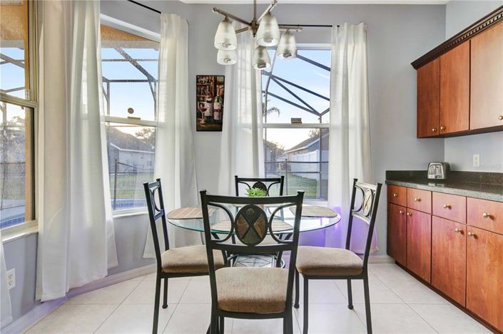 Image No.9-Propriété de 4 chambres à vendre à Kissimmee