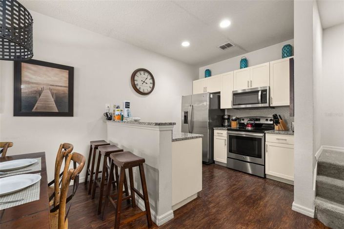 Image No.12-3 Bed Townhouse for sale