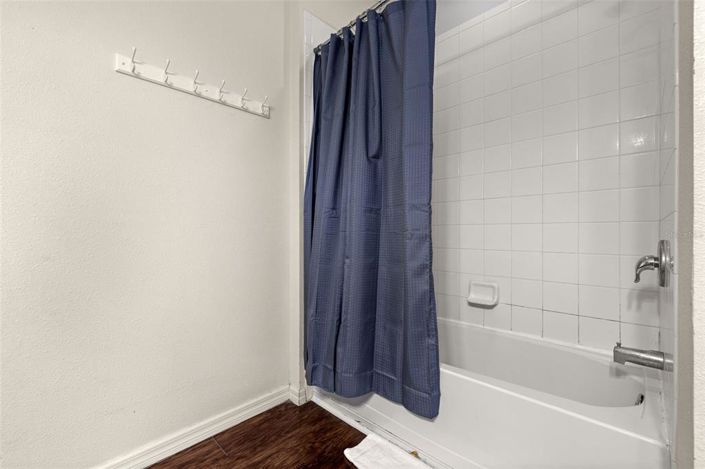 Image No.30-3 Bed Townhouse for sale