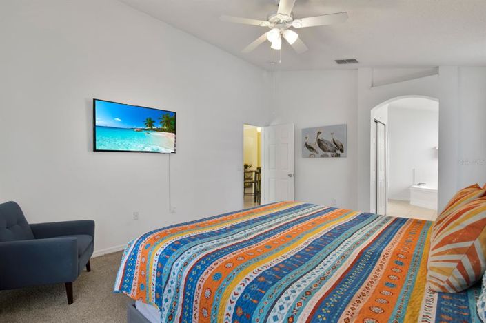 Image No.17-3 Bed Property for sale