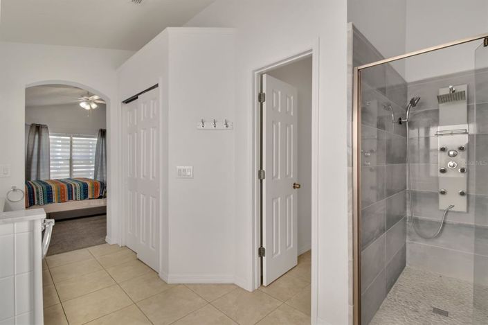 Image No.20-3 Bed Property for sale