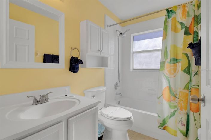 Image No.24-3 Bed Property for sale