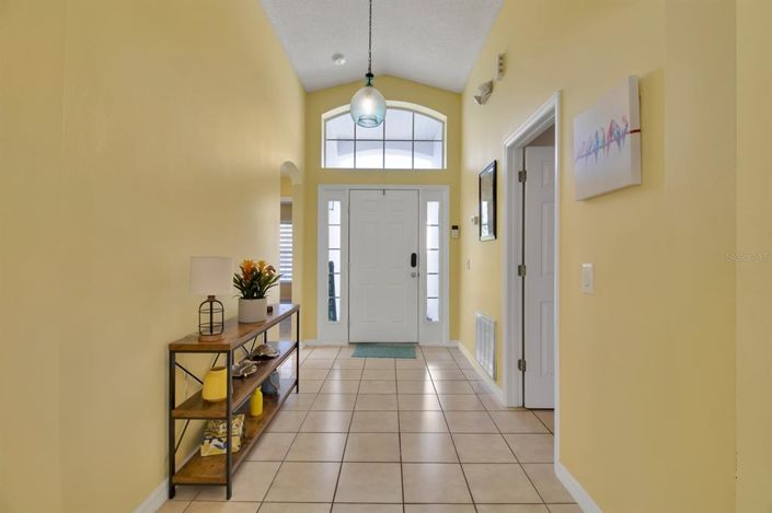 Image No.3-3 Bed Property for sale