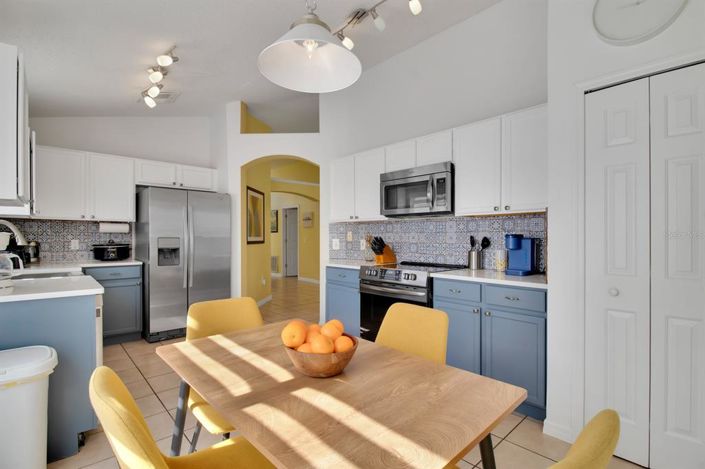 Image No.5-3 Bed Property for sale