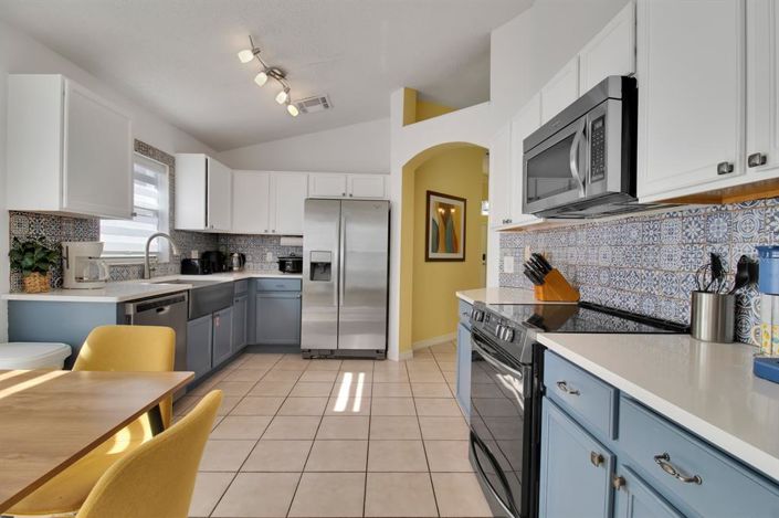 Image No.9-3 Bed Property for sale