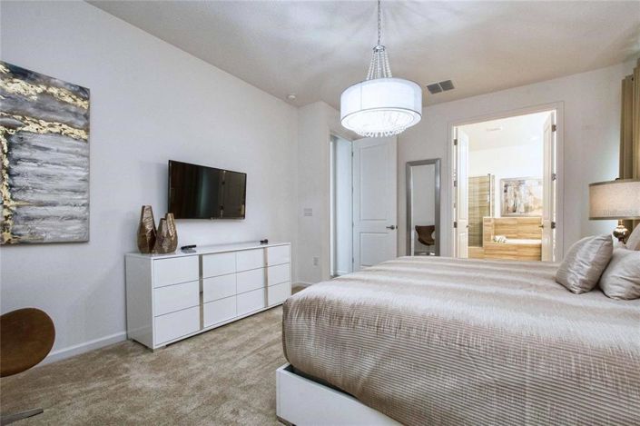 Image No.4-6 Bed Property for sale