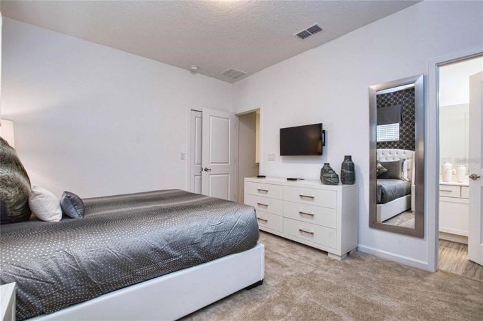 Image No.41-6 Bed Property for sale