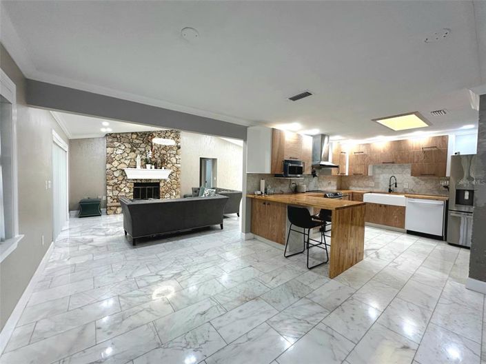 Image No.13-4 Bed Property for sale