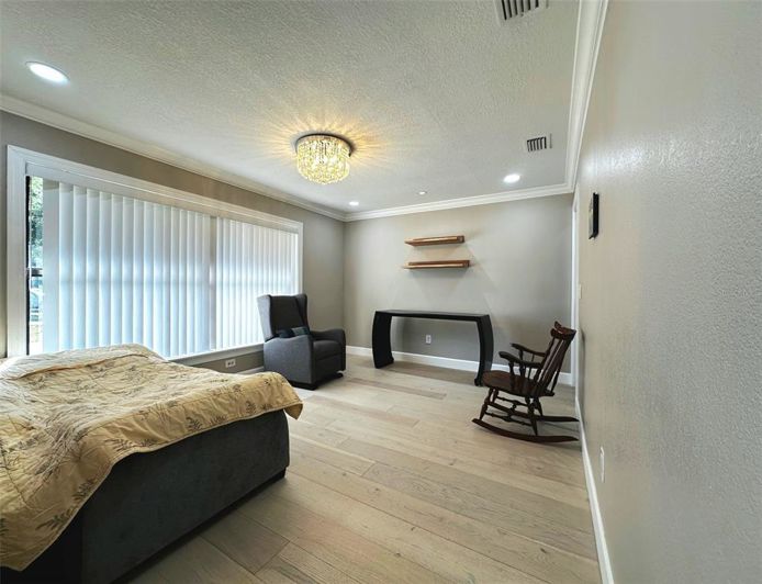 Image No.15-4 Bed Property for sale