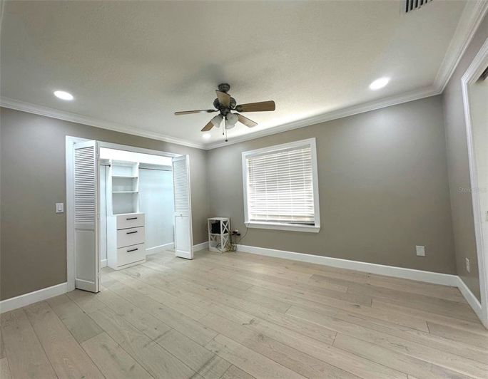 Image No.22-4 Bed Property for sale