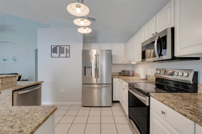 Image No.15-4 Bed Property for sale