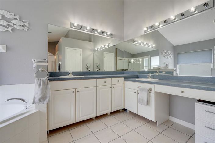 Image No.21-4 Bed Property for sale