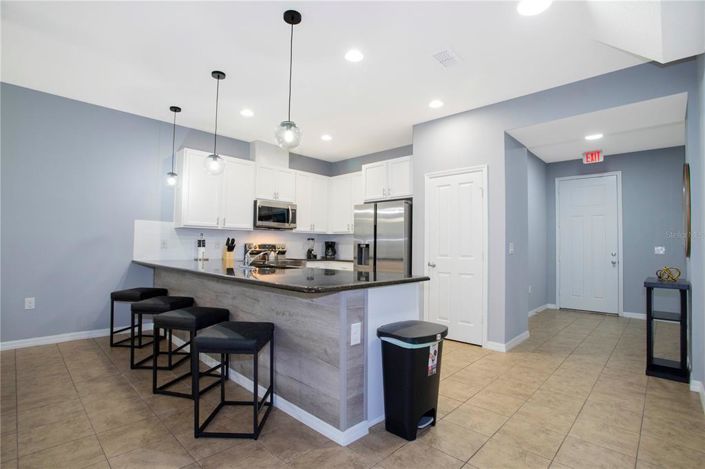 Image No.20-4 Bed Townhouse for sale